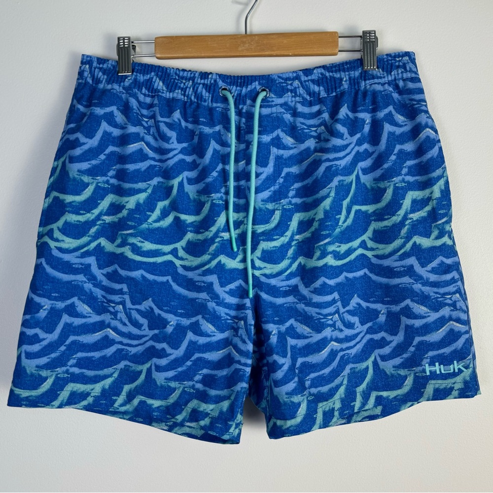 Huk Wave Volley 5.5” Inseam Swim Trunks Shorts Board Sz XL Blue Fishing Outdoors